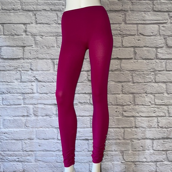 NWOT Magenta Pink Seamless Embellished Shirred Ankle Leggings OSFA - Picture 2 of 9